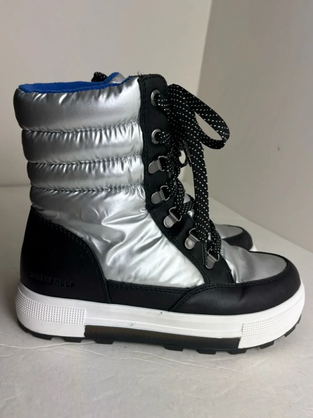 Cougar Womens Wahoo Winter Boot Size 6 Silver Nylon Waterproof